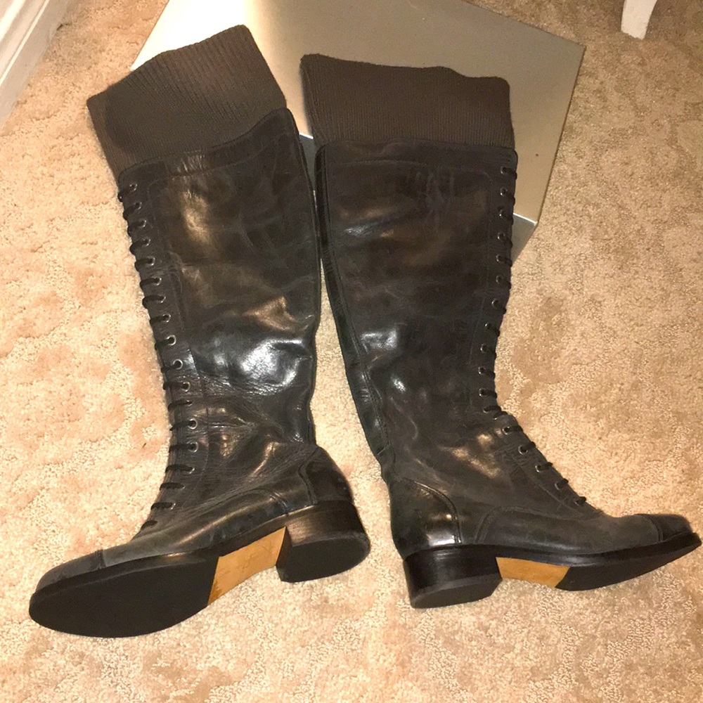 Limited eduction nice air birthday gift from Nordstrom’s. Worn inside once
